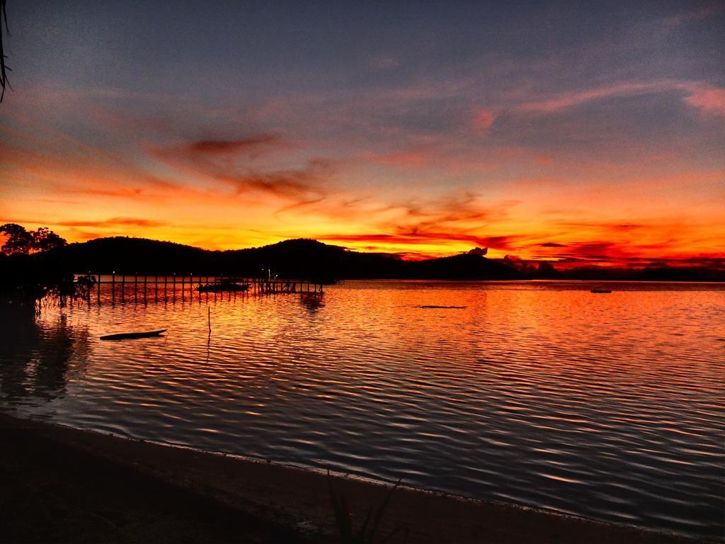 Coral Bay Beach And Dive Resort Busuanga Buitenkant foto