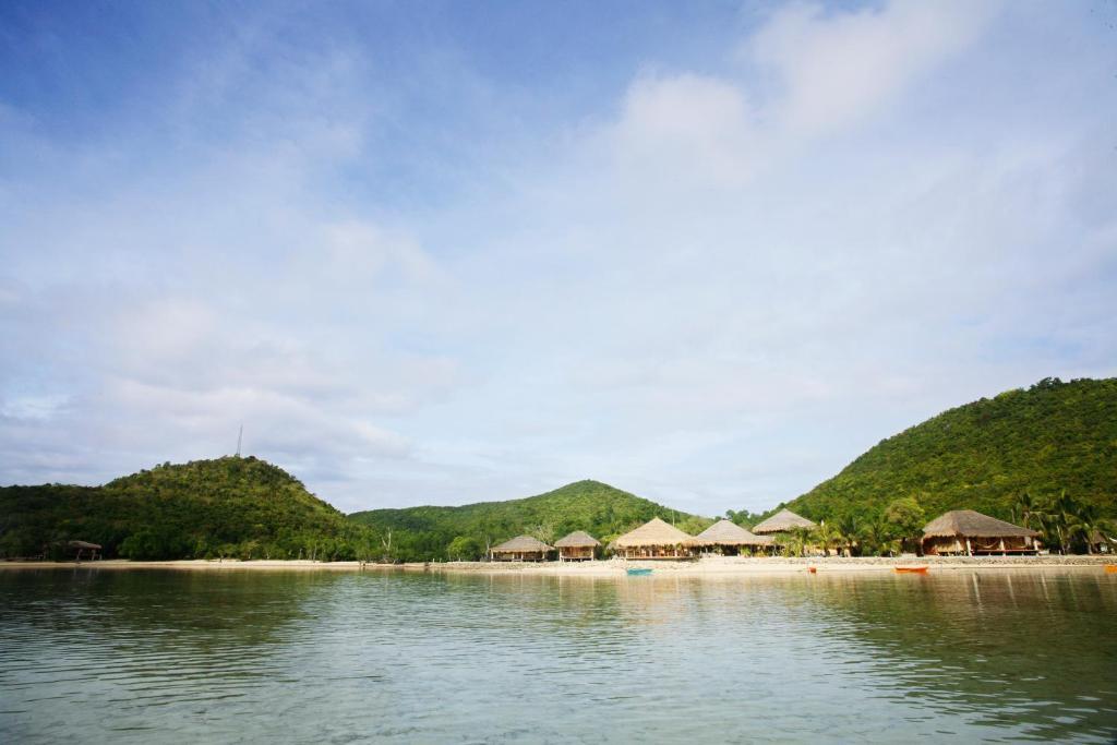 Coral Bay Beach And Dive Resort Busuanga Buitenkant foto