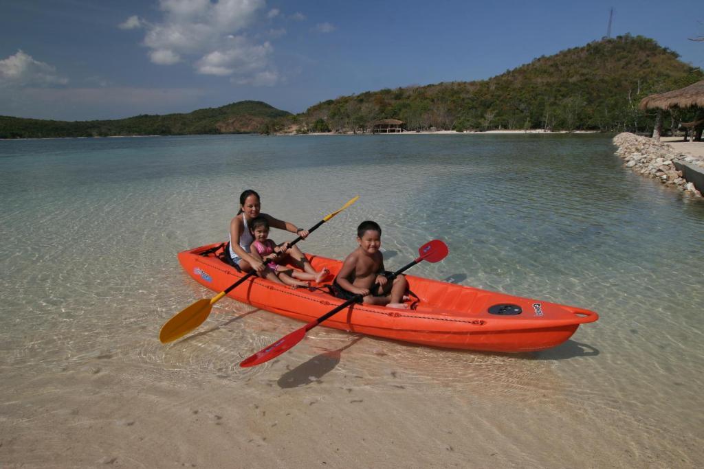 Coral Bay Beach And Dive Resort Busuanga Buitenkant foto